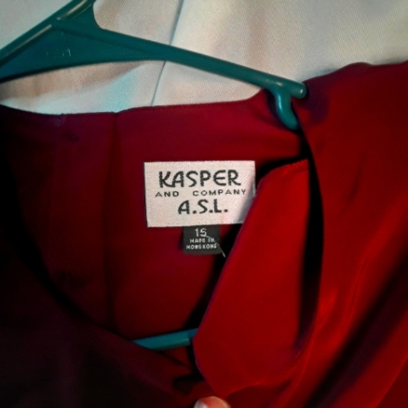 Womans Red Long Size 1S Sleeved Elegant Blouse - Picture 3 of 3